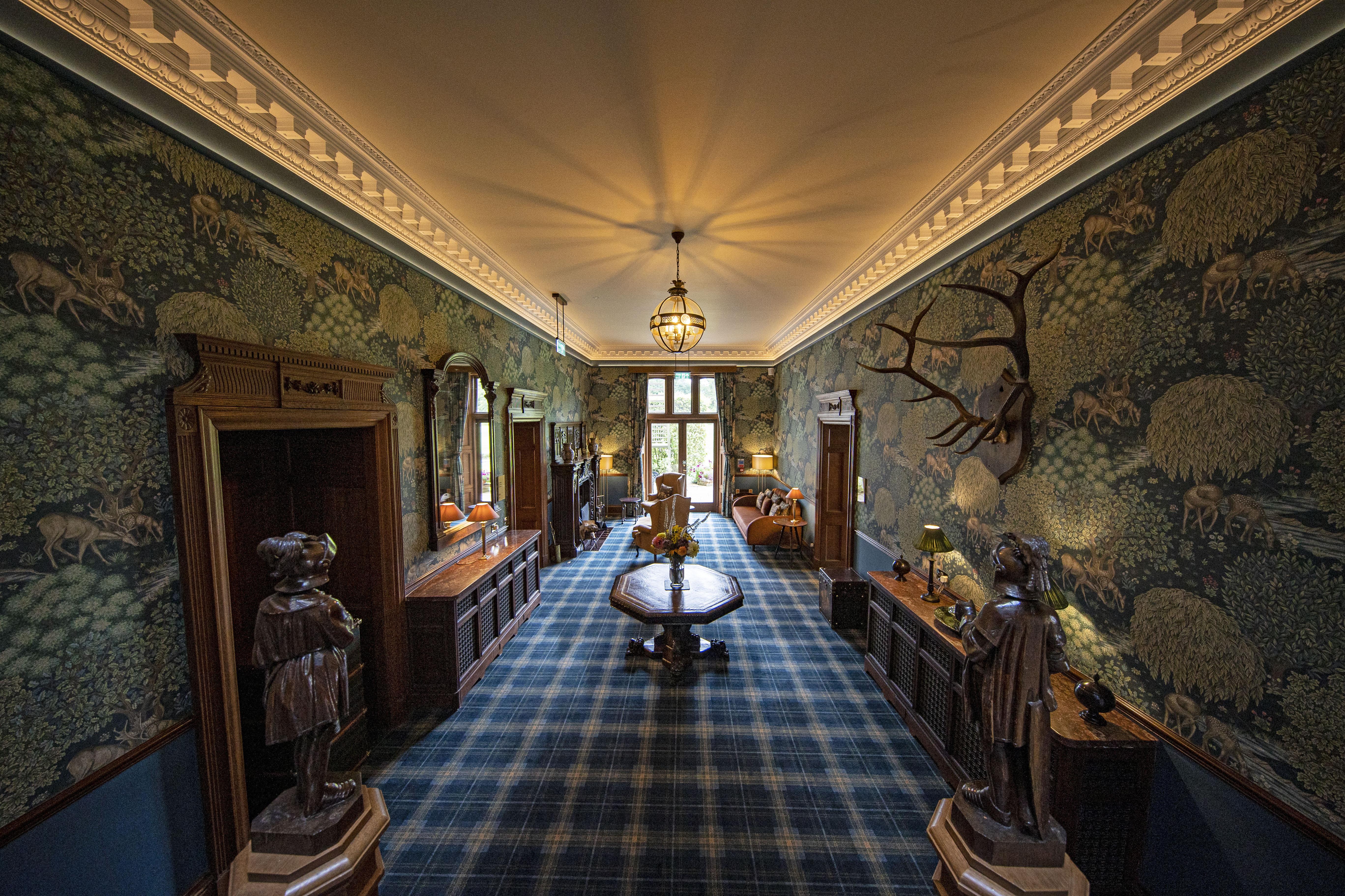 Schloss Roxburghe, Part Of Destination By Hyatt Exterior photo The entrance hall