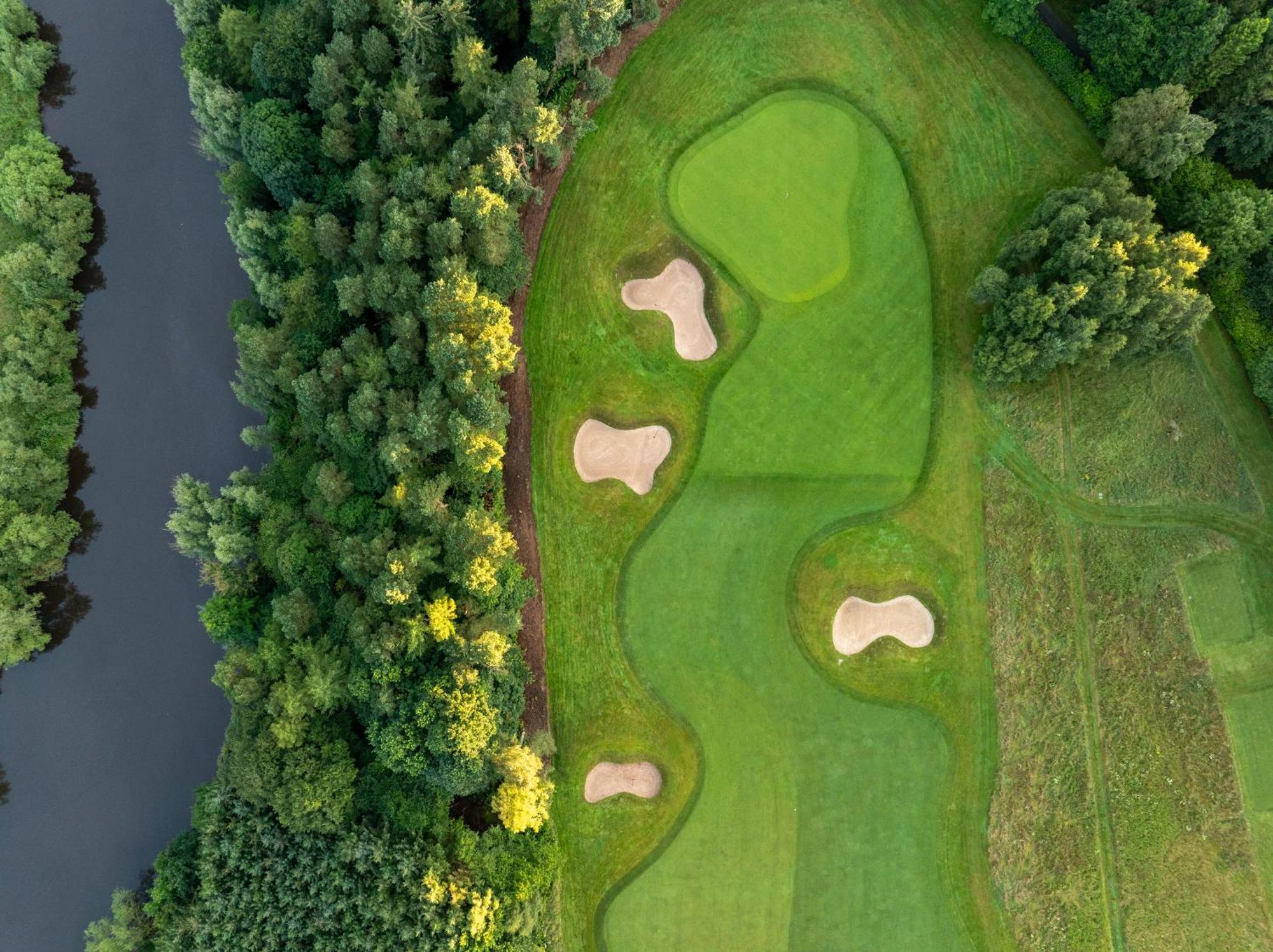 Schloss Roxburghe, Part Of Destination By Hyatt Exterior photo The 17th hole at the 2016 U.S. Open