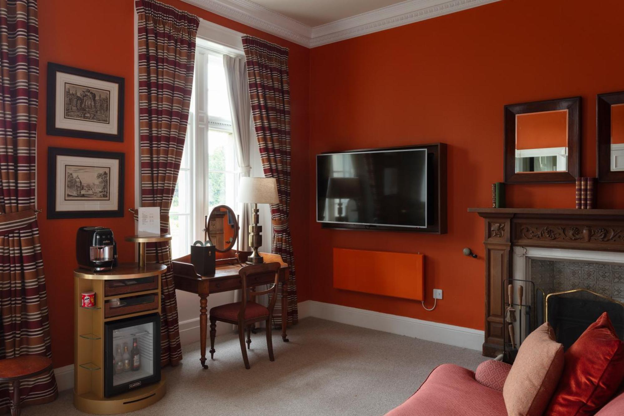 Schloss Roxburghe, Part Of Destination By Hyatt Exterior photo A room at the hotel
