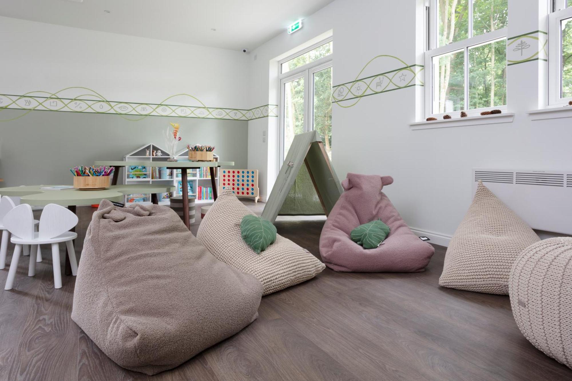 Schloss Roxburghe, Part Of Destination By Hyatt Exterior photo Bean bag chairs